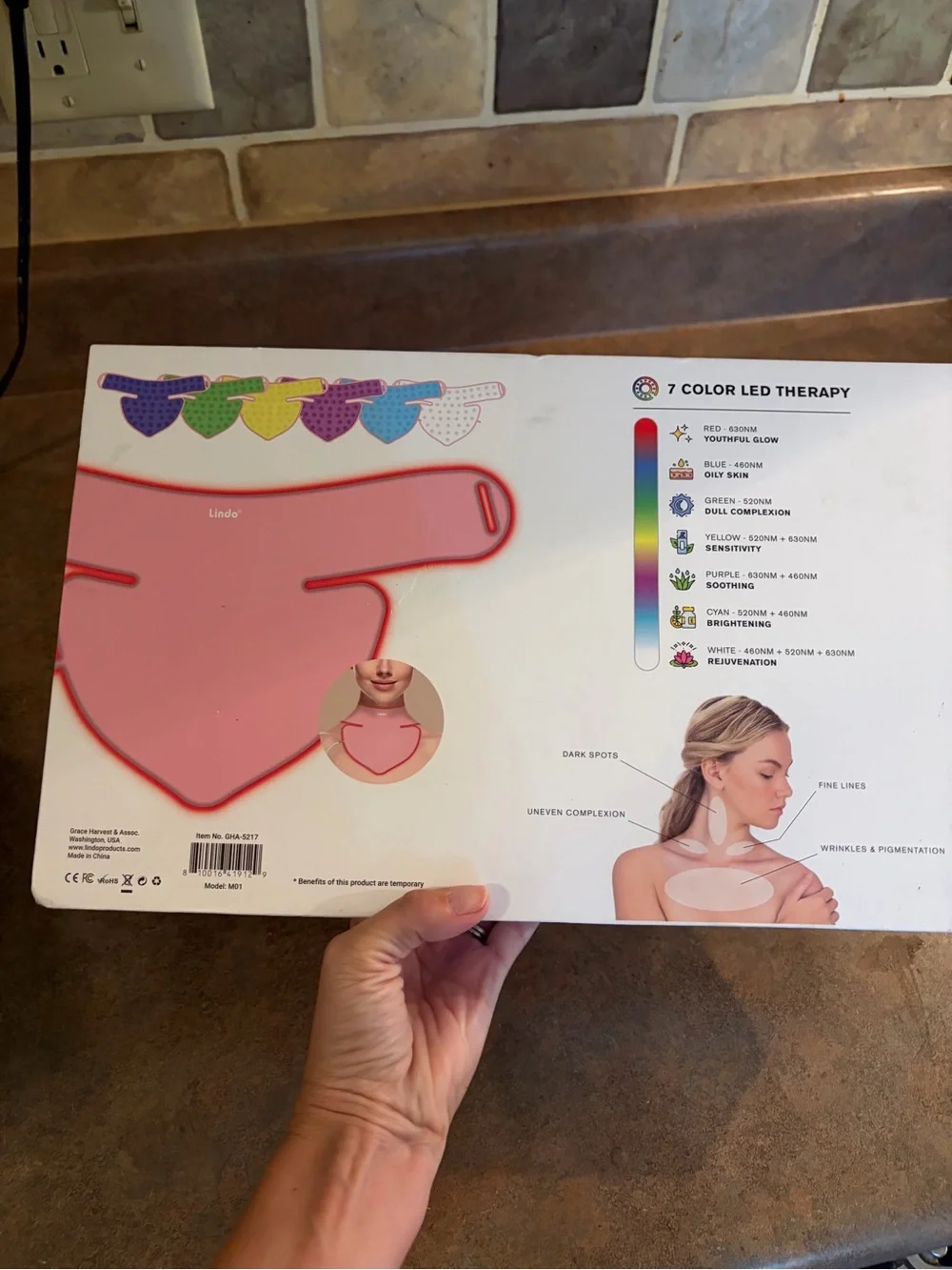 Lindo Silicone Décolletage LED Light Therapy Mask - Pink
